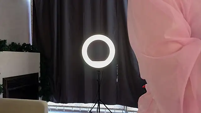 CindyGreen online show from December 17, 6:08 am