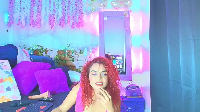 Snapshot of DevoraHarper_ chatting on May 13, 1:19 pm DevoraHarper online show from May 13, 1:19 pm