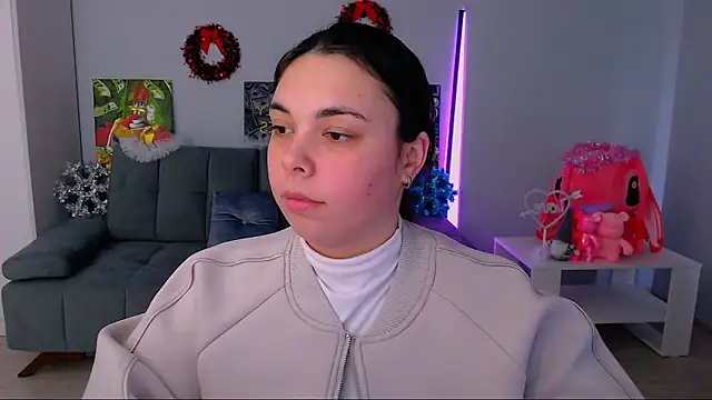 queenofthesense  online show from December 4, 8:56 am