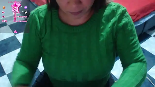 hiilarybrown online show from February 1, 11:47 pm