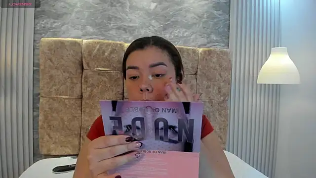 leilapons online show from November 16, 4:34 pm