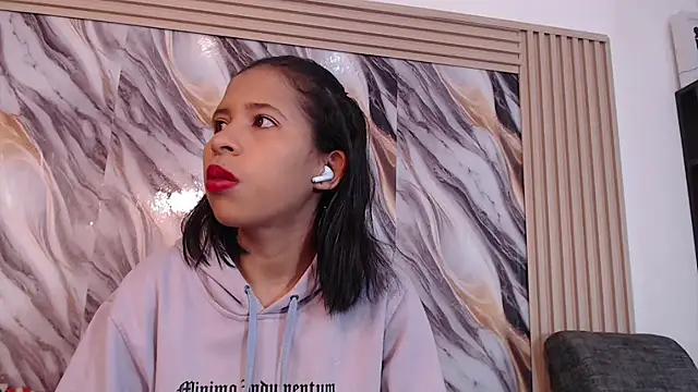 Samantha Fox69  online show from March 17, 3:15 pm