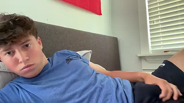 Snapshot of isiah_xx chatting on September 10, 3:45 pm isiah xx online show from September 10, 3:45 pm