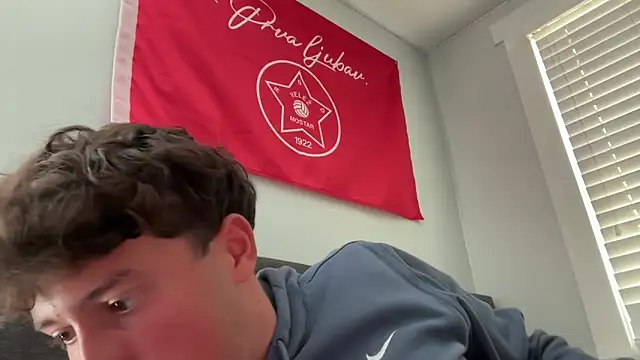 Snapshot of isiah_xx chatting on September 28, 4:45 pm isiah xx online show from September 28, 4:45 pm