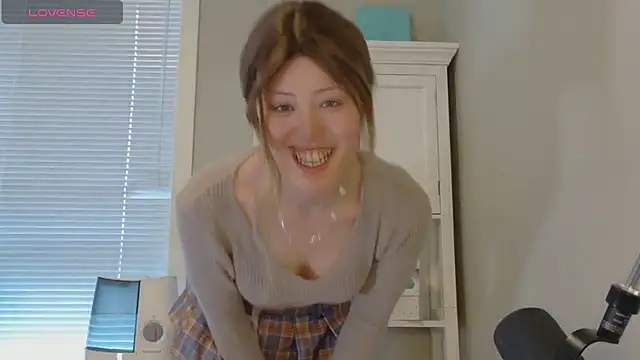 Nana with online show from January 9, 8:10 pm