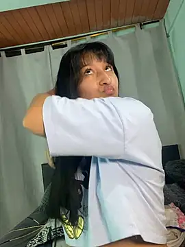 EVAH LEE  online show from February 4, 2:06 am