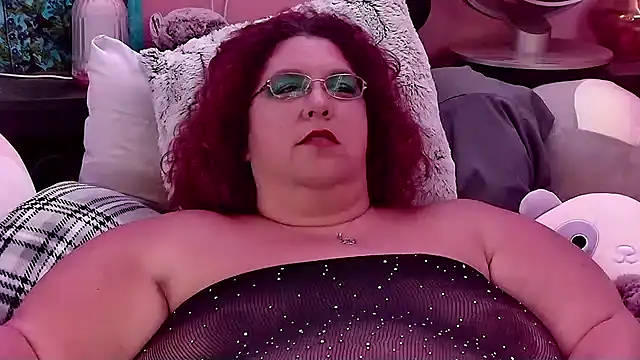 lil-gemini-hippy online show from October 6, 2:42 am