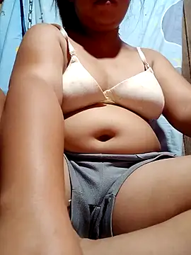 444apple online show from April 11, 4:33 pm