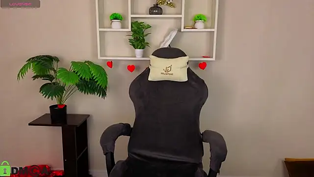 Miche1le Allenne online show from February 15, 1:02 am