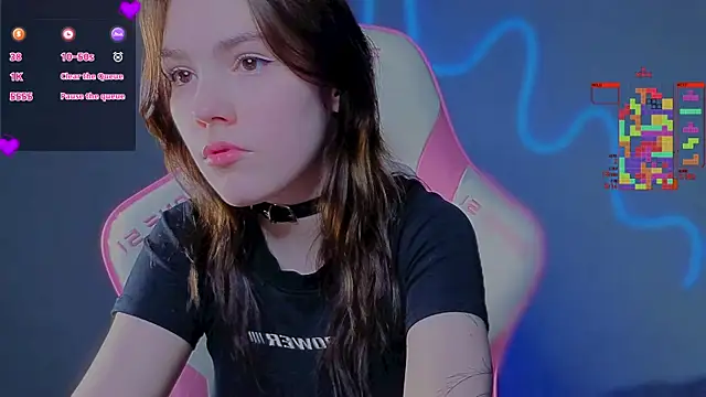 Snapshot of Sophie_SkyAngel chatting on July 25, 6:27 pm Sophie SkyAngel online show from July 25, 6:27 pm