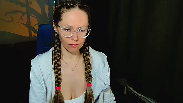 Snapshot of _Goldilocks_ chatting on September 29, 4:56 pm  Goldilocks  online show from September 29, 4:56 pm
