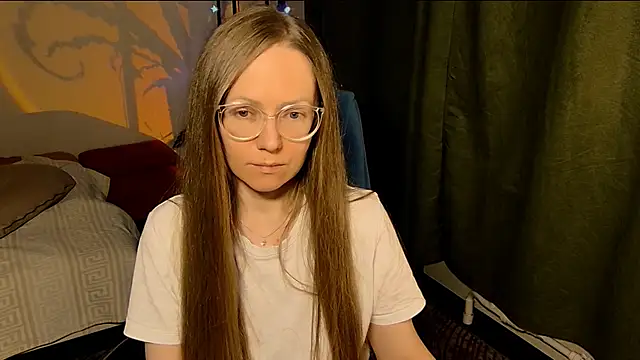 Snapshot of _Goldilocks_ chatting on October 9, 5:11 pm  Goldilocks  online show from October 9, 5:11 pm