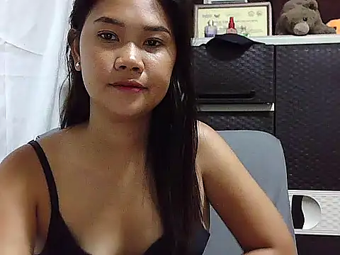 Snapshot of SexypilipinaLady22 chatting on March 16, 9:46 am SexypilipinaLady22 online show from March 16, 9:46 am