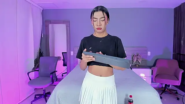 Alaiaguerra online show from November 6, 7:37 pm