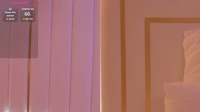 MeganStrain online show from October 13, 3:06 am