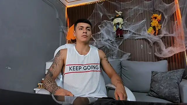 Leo santoro online show from October 26, 3:29 pm