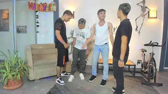 Bisexlifehot   online show from October 20, 11:05 pm