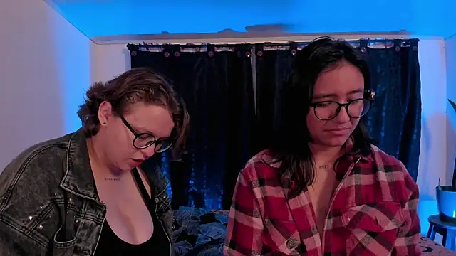 CrazyCakes  online show from April 1, 2:12 am