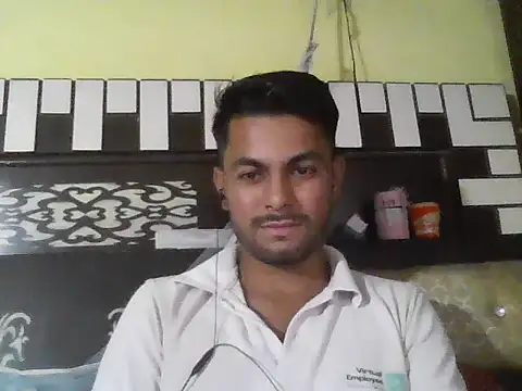 ursdreamperson online show from October 18, 8:15 am