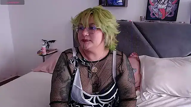 XxGreenGoodxX online show from February 5, 6:56 pm