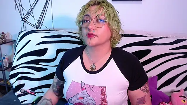 XxGreenGoodxX online show from February 19, 11:12 pm