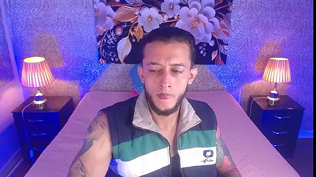 Snapshot of jonas_conor chatting on September 16, 7:59 pm jonas conor online show from September 16, 7:59 pm