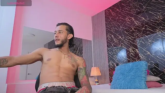 jonas conor online show from April 14, 6:47 pm