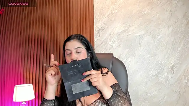  Cris Spicy  online show from September 25, 8:23 pm