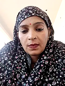 Snapshot of Chhaya_hot chatting on December 5, 6:00 am Chhaya hot online show from December 5, 6:00 am