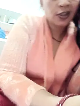 Snapshot of Chhaya_hot chatting on December 15, 12:48 am Chhaya hot online show from December 15, 12:48 am