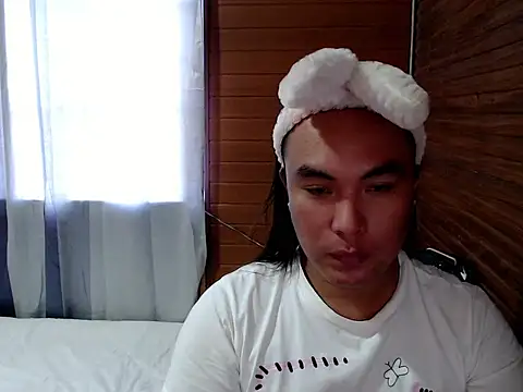 asianayumi online show from October 12, 7:29 am