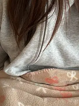 mayu06000 online show from February 17, 5:37 am