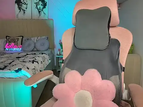 Hot vibes143 online show from September 29, 6:57 pm