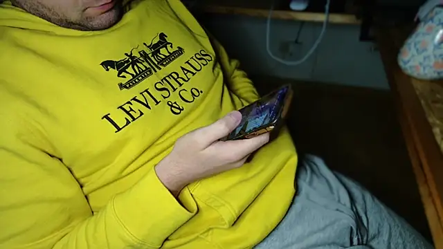 Snapshot of BenReich chatting on November 20, 7:57 pm BenReich online show from November 20, 7:57 pm