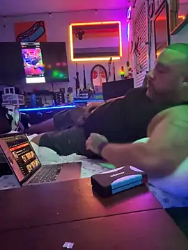 Snapshot of TheGreenEyedBear chatting on September 28, 8:20 am TheGreenEyedBear online show from September 28, 8:20 am