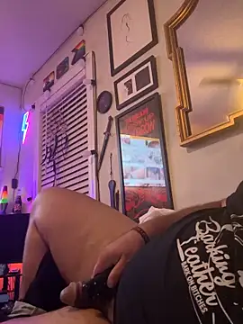 Snapshot of TheGreenEyedBear chatting on October 19, 9:10 am TheGreenEyedBear online show from October 19, 9:10 am