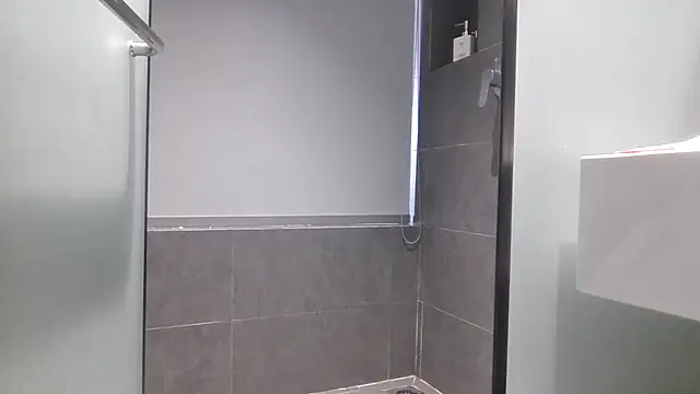 Snapshot of BigDickDaddddy chatting on October 11, 6:23 am BigDickDaddddy online show from October 11, 6:23 am