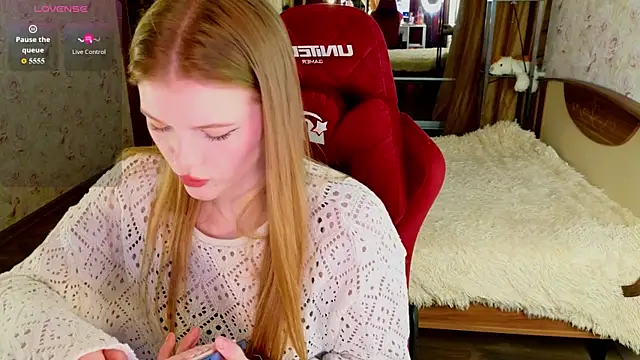 Snapshot of Jenny_Skinner20 chatting on May 2, 6:35 pm Jenny Skinner20 online show from May 2, 6:35 pm