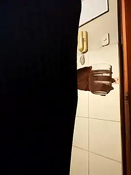 FallsForHerSmile online show from April 8, 7:03 pm