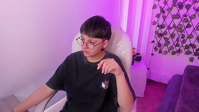 Nathaly ds online show from February 26, 7:35 pm