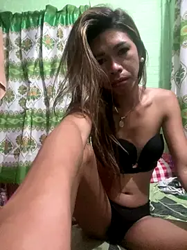 Snapshot of alonashy chatting on October 10, 6:18 pm alonashy online show from October 10, 6:18 pm