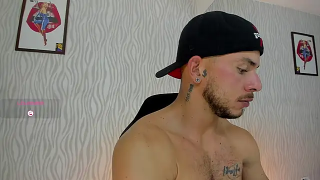 Snapshot of dylan_jacobx chatting on October 9, 12:30 am dylan jacobx online show from October 9, 12:30 am