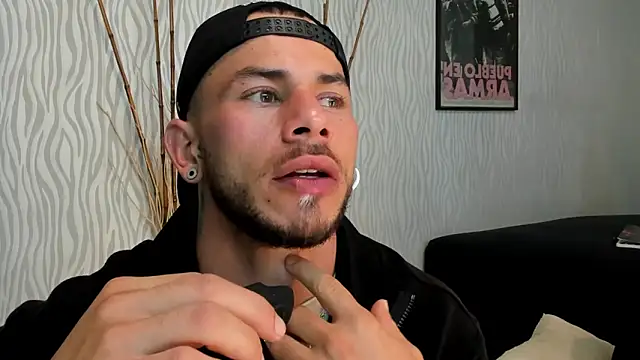 dylan jacobx online show from March 28, 2:11 am