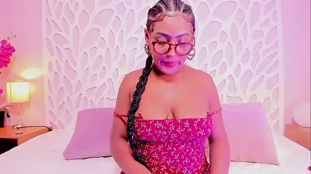 Emmadancer online show from November 2, 9:17 pm