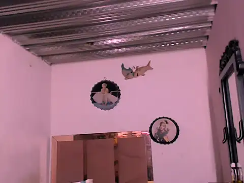 Snapshot of Bruno_Hallss chatting on November 19, 1:27 am Bruno Hallss online show from November 19, 1:27 am