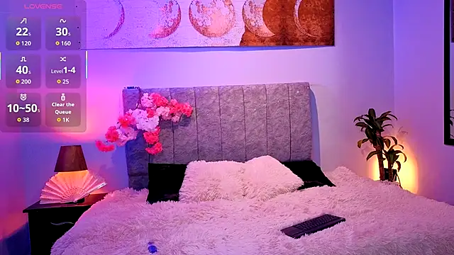 antonellastar24  online show from September 13, 7:46 pm