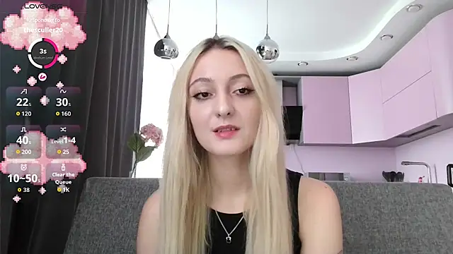 white liillyy online show from September 13, 12:16 pm