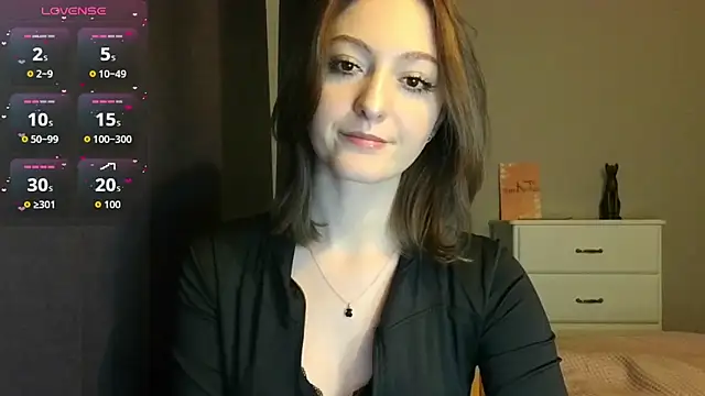 white liillyy online show from March 11, 9:54 pm