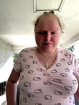 Snapshot of KadiSparkle chatting on September 26, 2:21 pm KadiSparkle online show from September 26, 2:21 pm