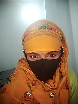 Snapshot of Sexey-Puja chatting on September 24, 2:48 am Sexey-Puja online show from September 24, 2:48 am